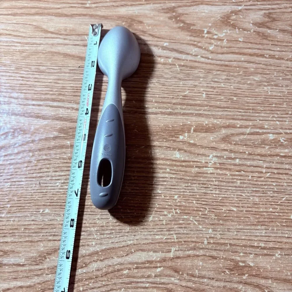 Pampered Chef Ice Cream Scoop Mdl 2731 Silver Silicone Metal